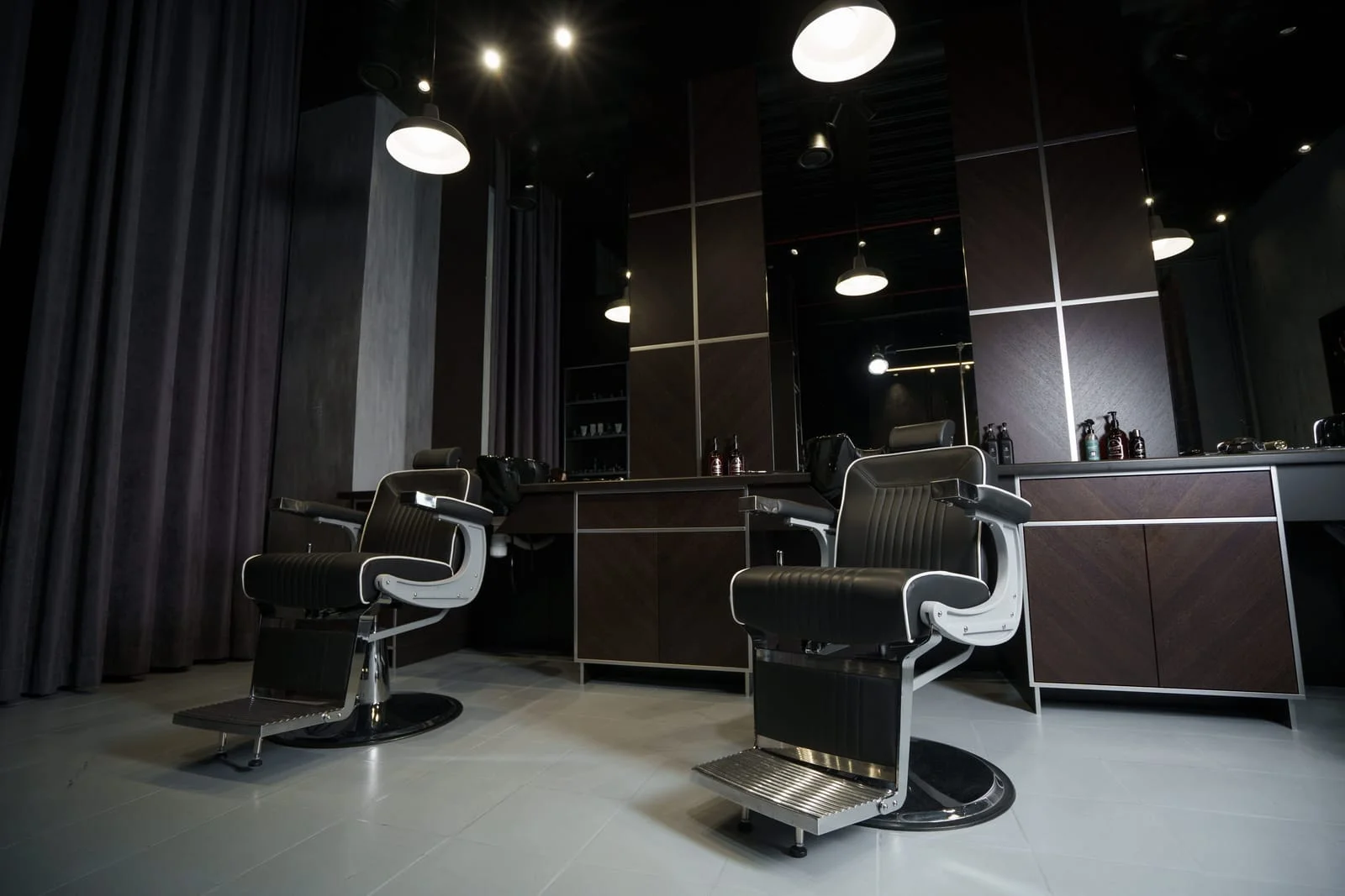Интерьер АШСТАЙЛ BARBER LOUNGE